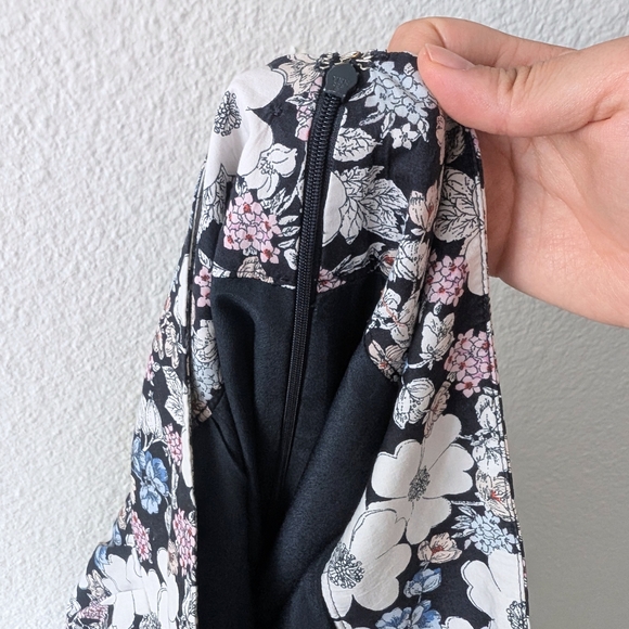 Ann Taylor Floral A-Line Skirt - Picture 6 of 6